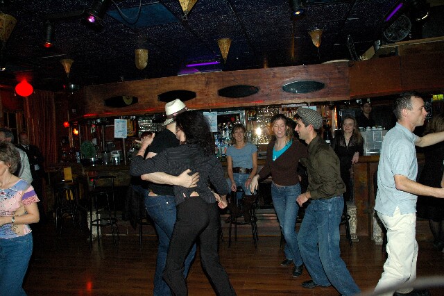 min 2005 12 18 sharkys 164